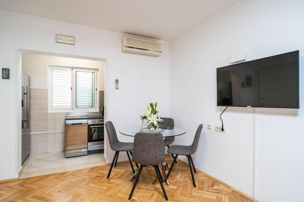 Apartman Knego With Parking Ragusa Esterno foto