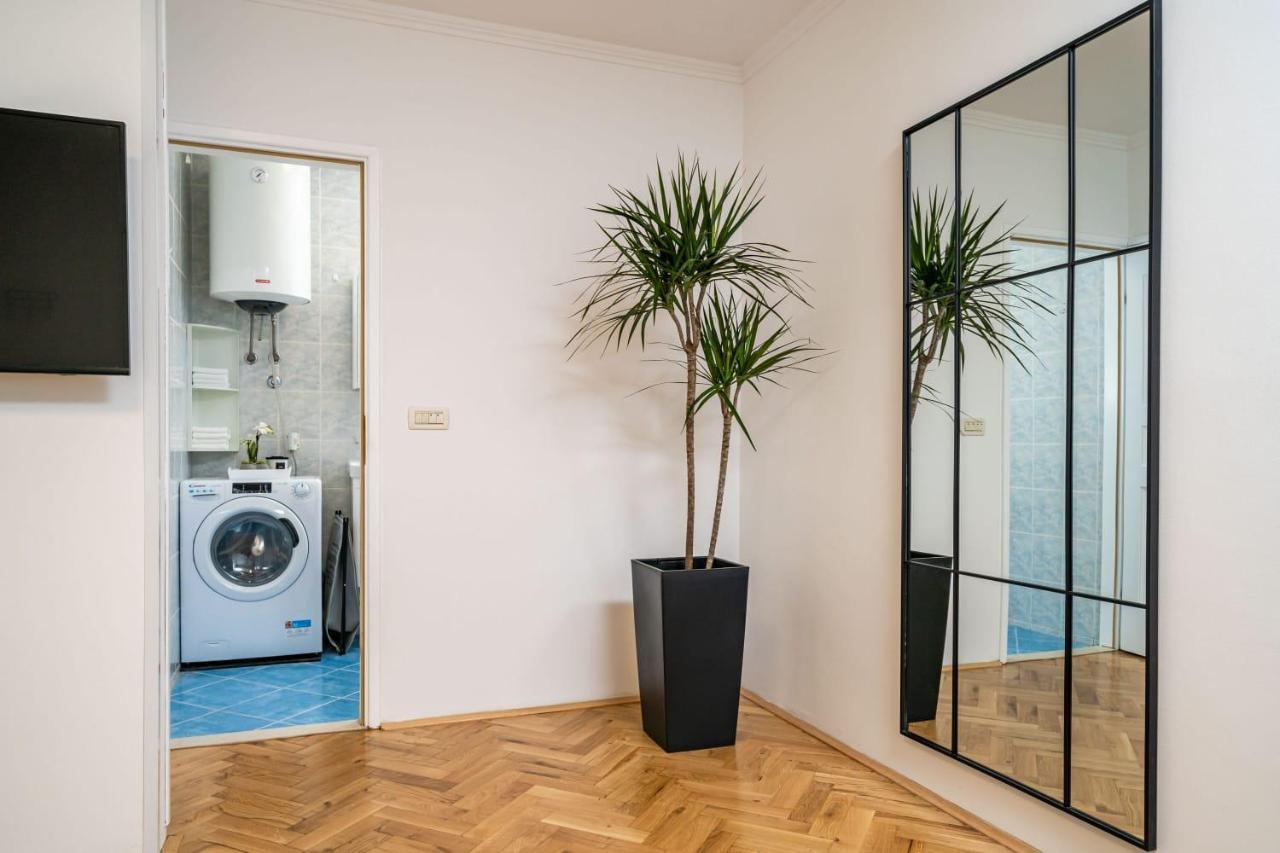 Apartman Knego With Parking Ragusa Esterno foto