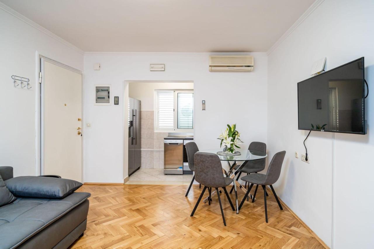 Apartman Knego With Parking Ragusa Esterno foto