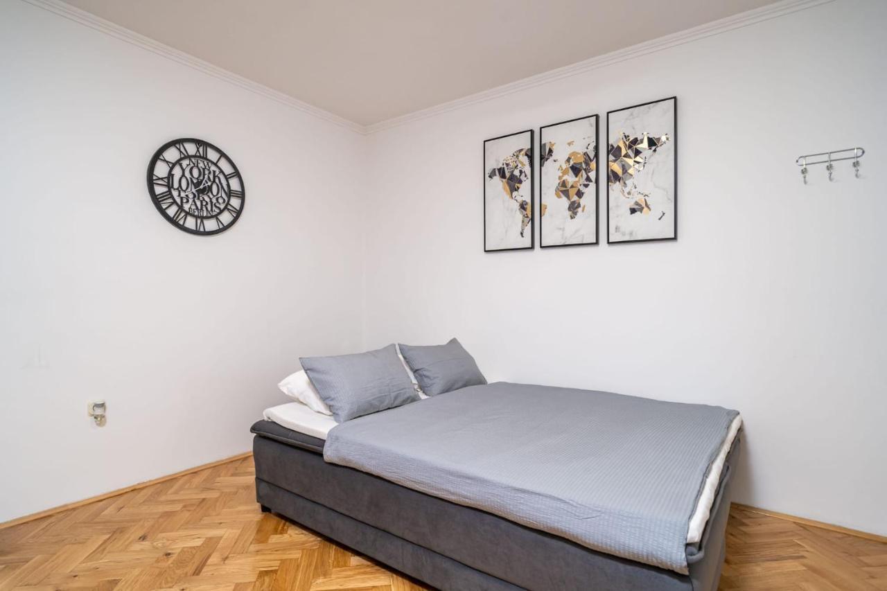Apartman Knego With Parking Ragusa Esterno foto