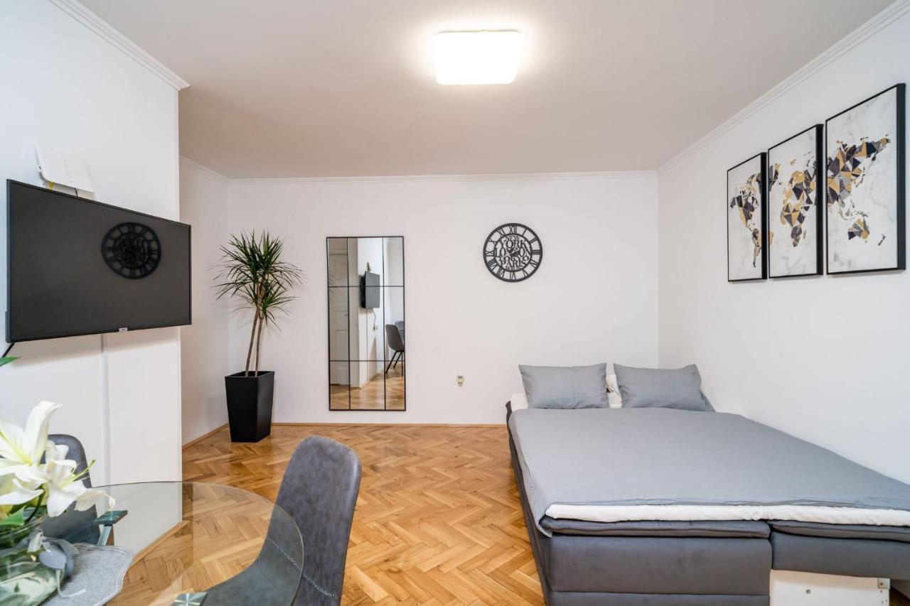 Apartman Knego With Parking Ragusa Esterno foto