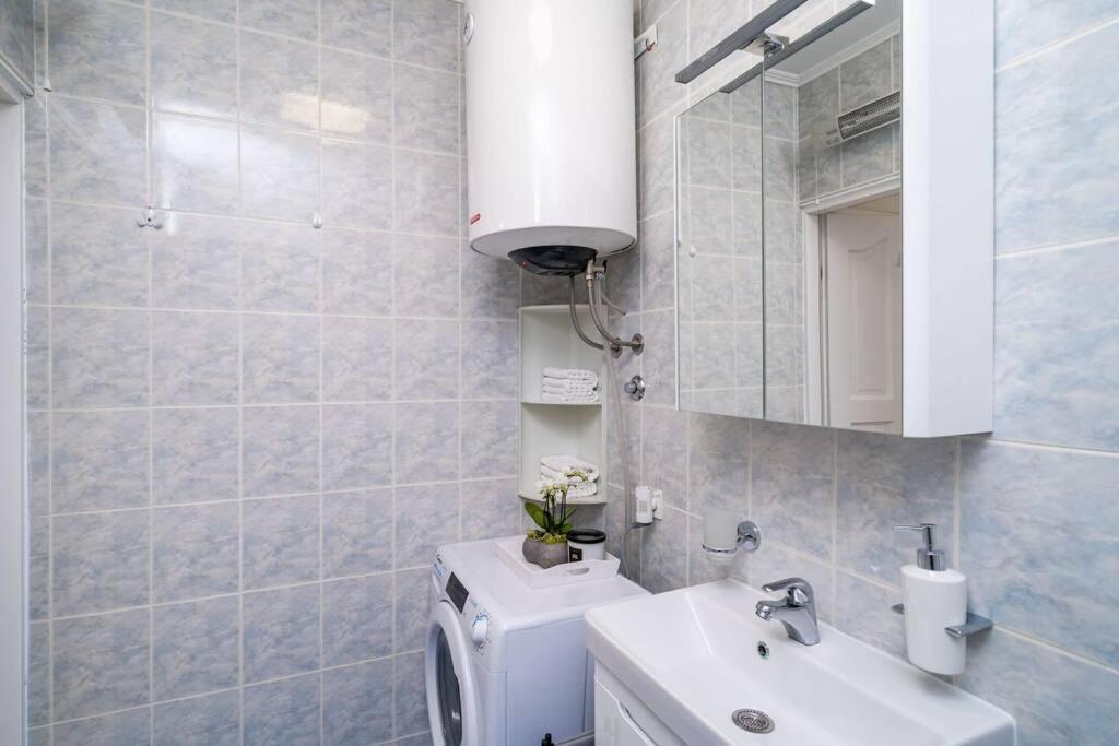 Apartman Knego With Parking Ragusa Esterno foto
